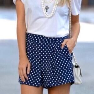 ZARA Women’s Polka Dot Pleated Shorts Size Small